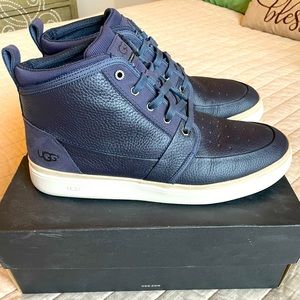 Ugg Australia Men`s Cali Hyperion Chukka Waterproof Boot Size 12